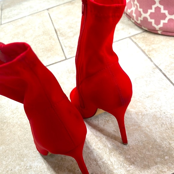 Red Olivia Lycra heels - Picture 8 of 8